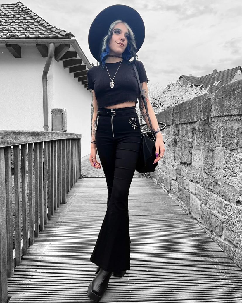 Lost Queen Annabelle Bat Wing Handbag - Gothic Winged Crossbody Purse | Black Vegan Leather