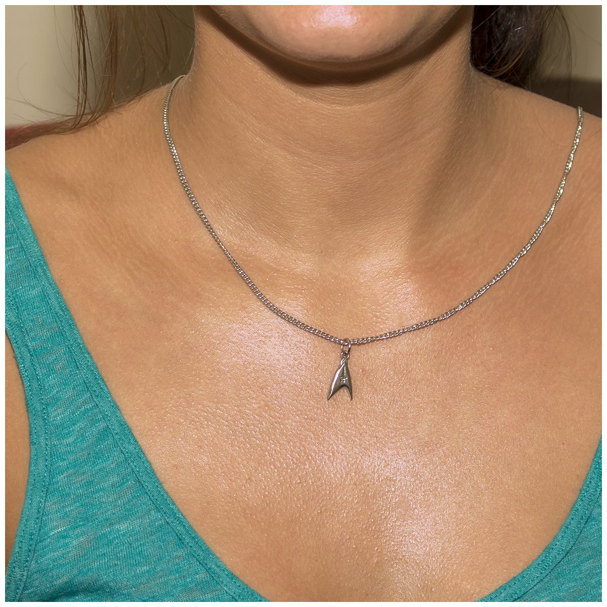 Star Trek TOS Pendant Necklace and Stud Earrings Jewelry Set