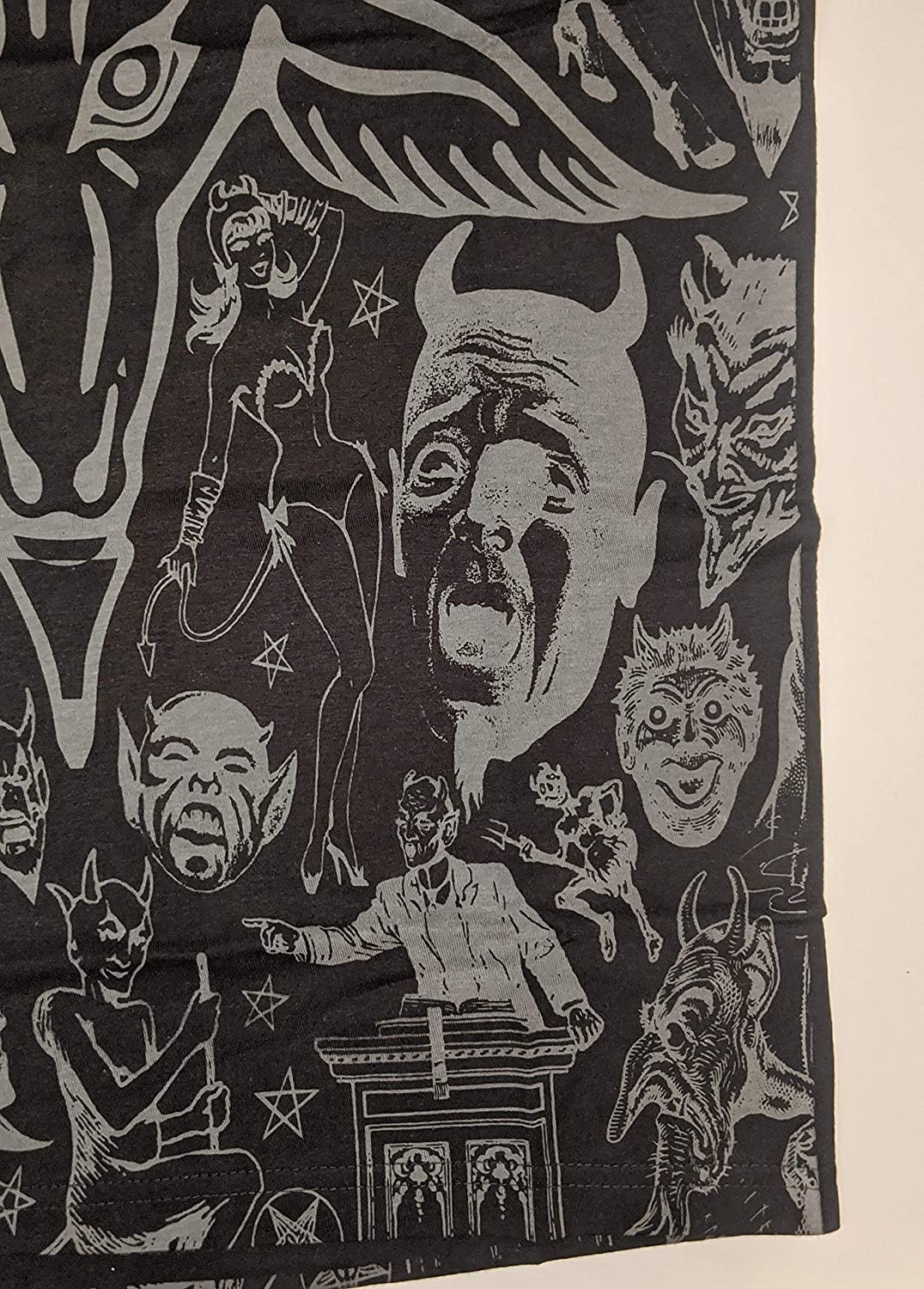 Baphomet Men’s T-Shirt Goat Head Devil Satanic Goth Punk Pentagram Tee