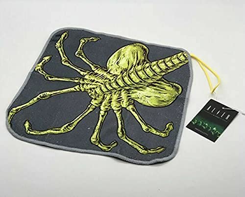 Alien Facehugger Face Towel with String Hanger Tail Loot Crate Exclusive
