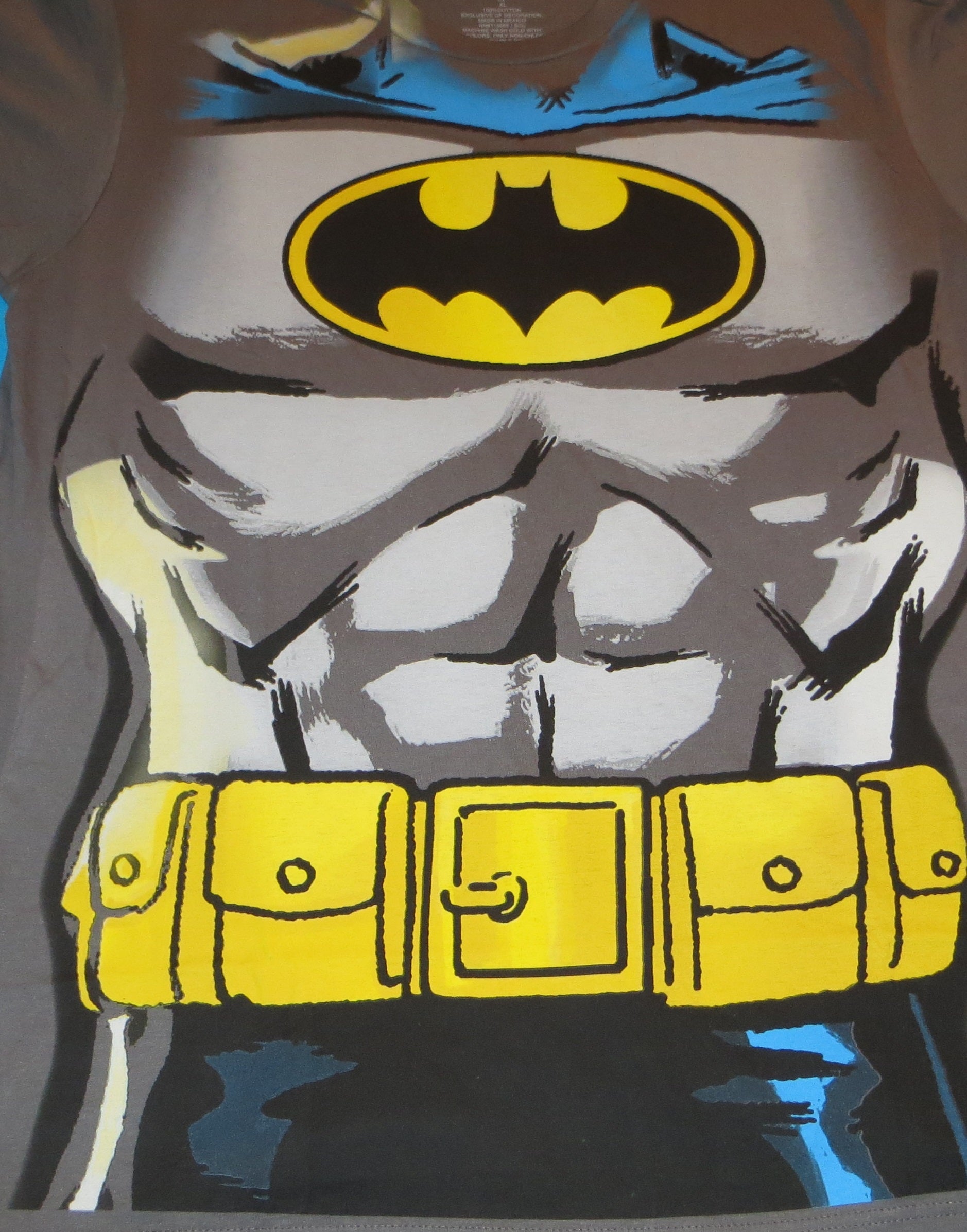 Batman Muscle Costume Men's T-Shirt - Official DC Comics Tee