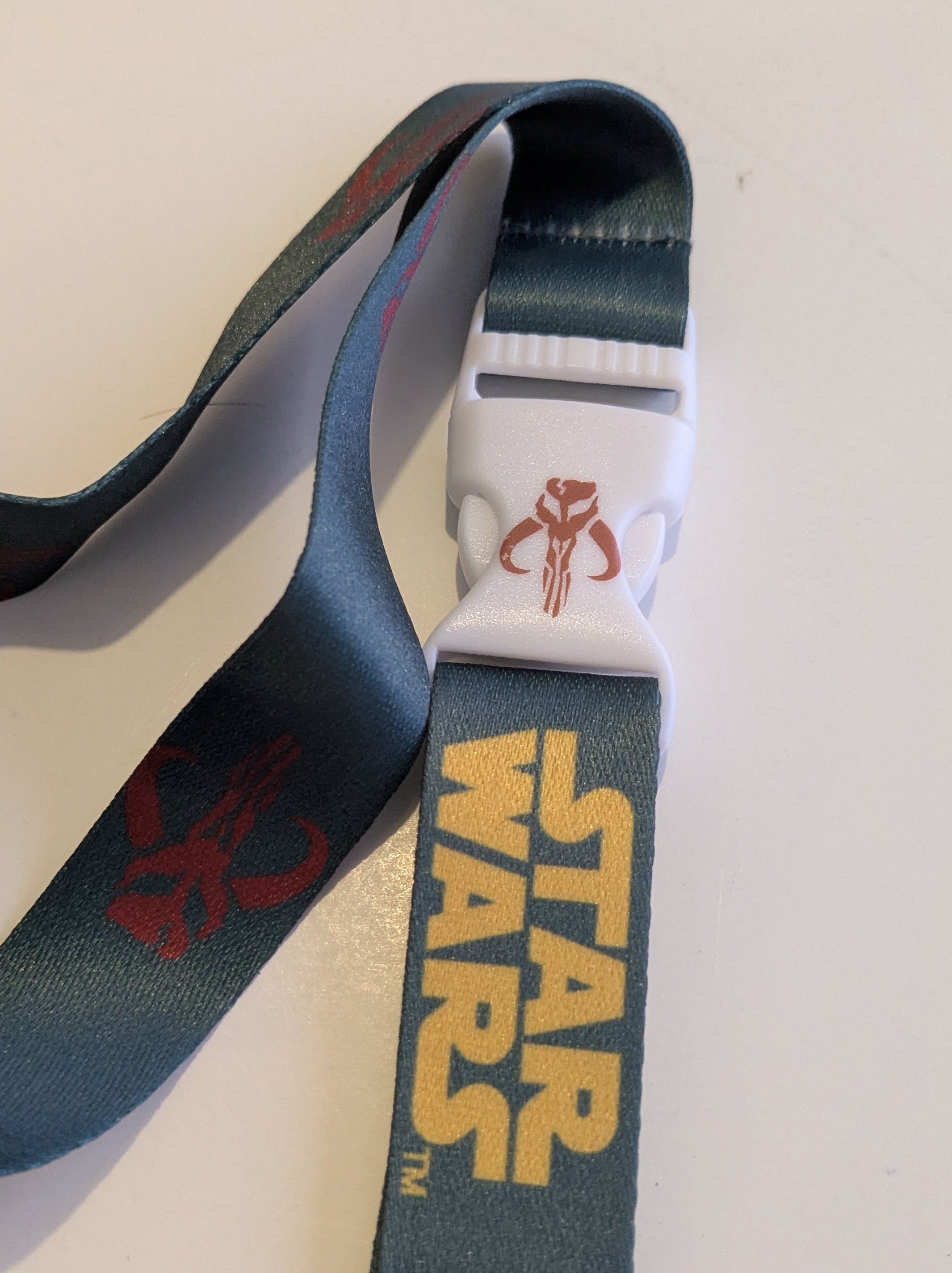 Star Wars Boba Fett Assassin Mandalorian Lanyard Keychain w/ ID Badge Holder